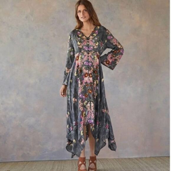 Feathers by Tolani Maxi Dress Sz M Clara Garden Floral Cement Gray Boho - Picture 2 of 15